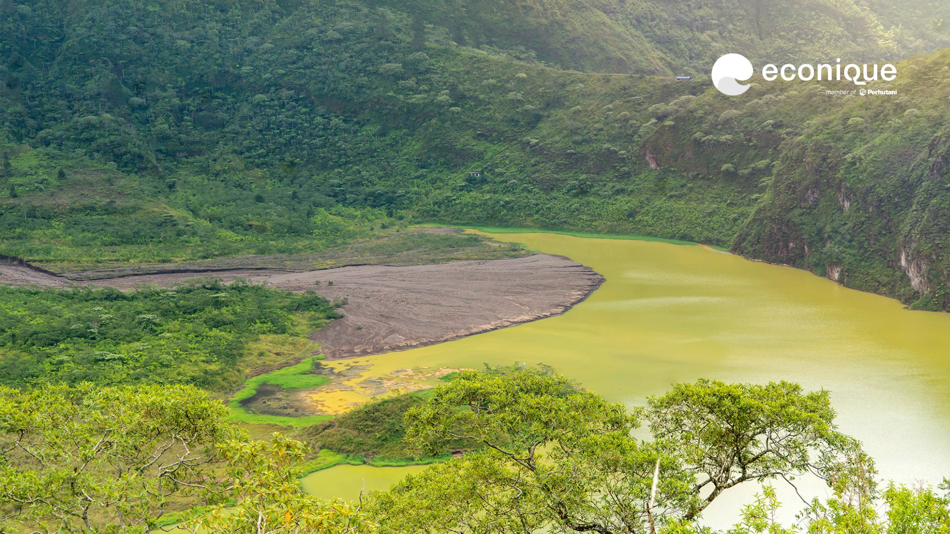 Menapaki Jejak Letusan Gunung Galunggung